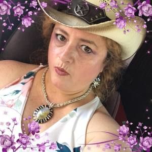 Meet your Posher, Sonia